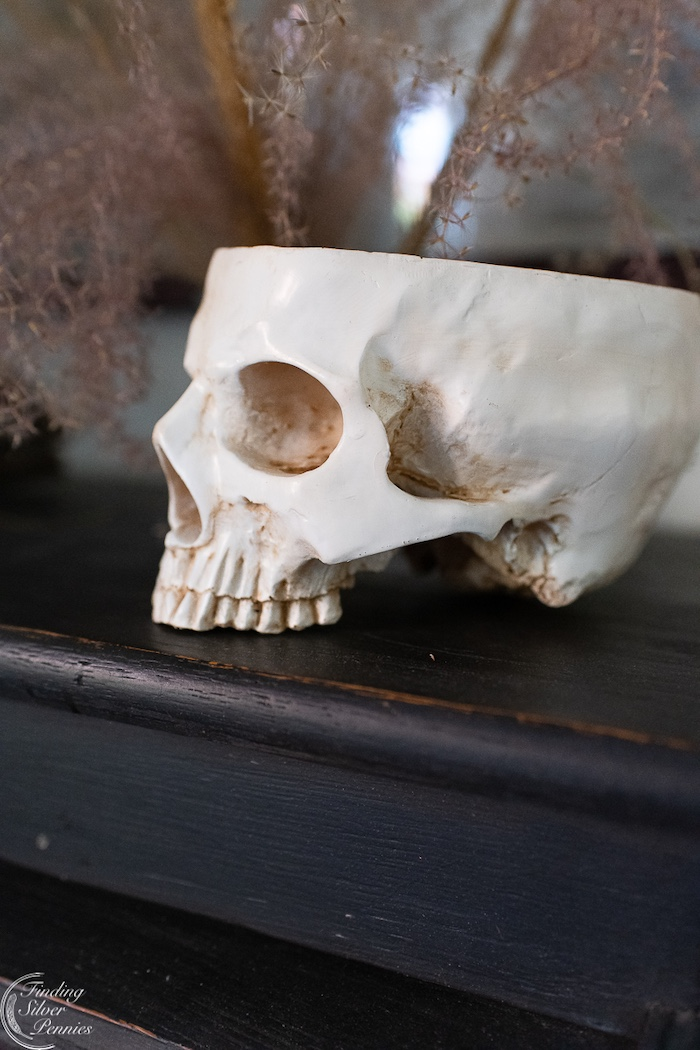 Halloween cookies and spooky decorating ideas from Finding Silver Pennies
